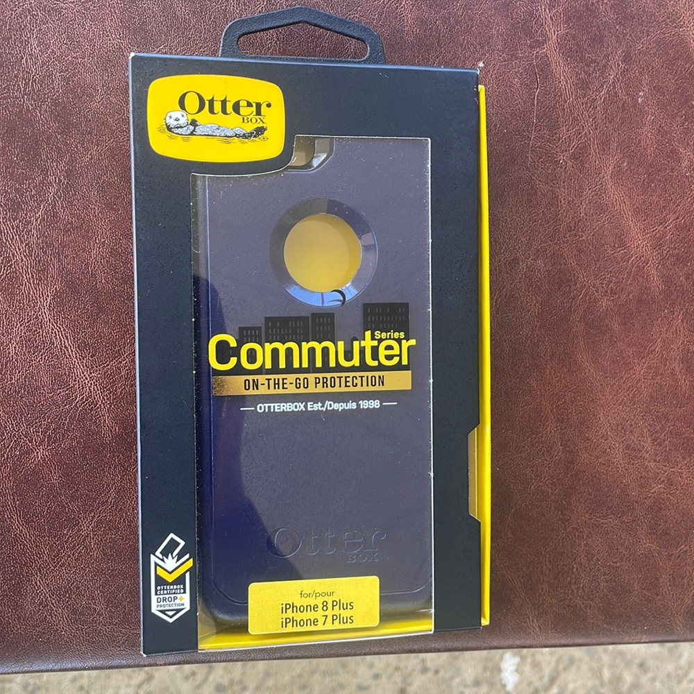 Otterbox Commuter Case. iPhone 8 + or iPhone 7 +